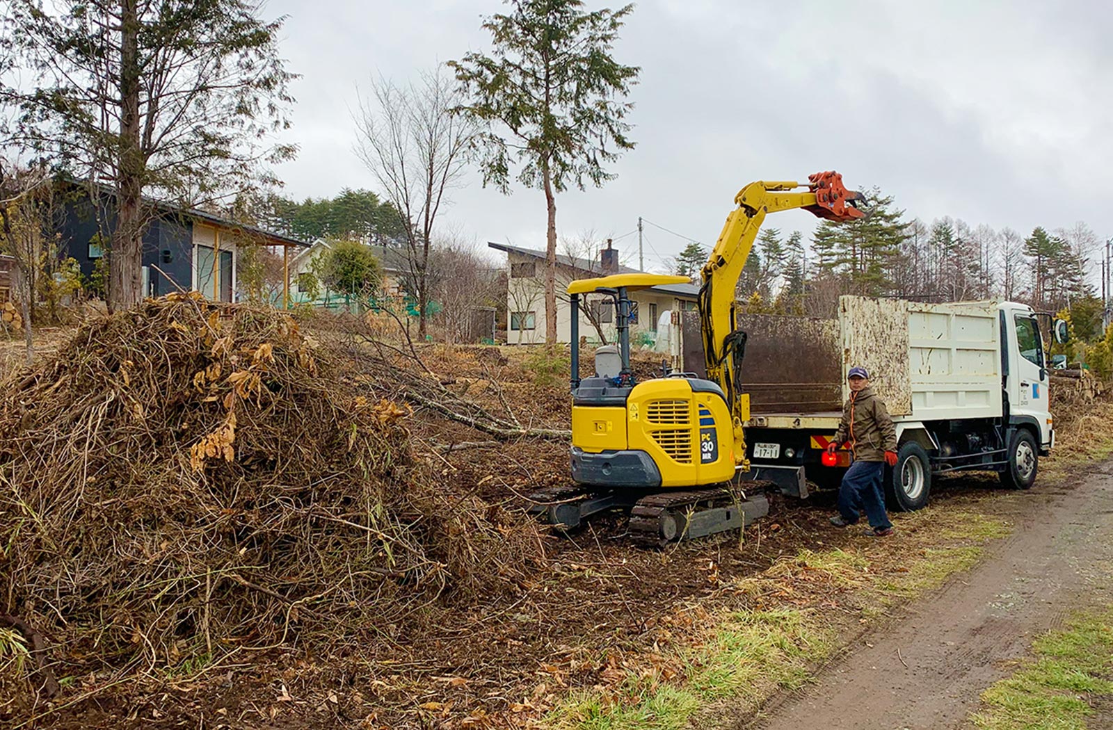 所有地の伐採作業_04